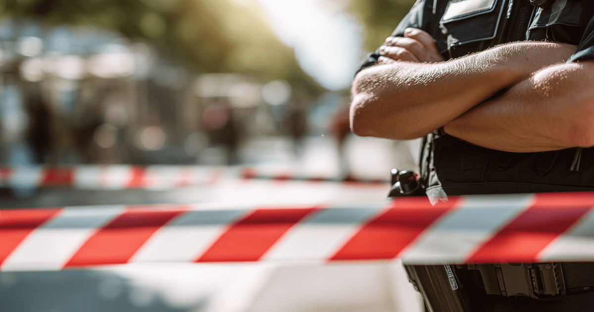 Regensburg: Um Mädchen zu beeindrucken? – 16-Jähriger schießt vom Balkon
