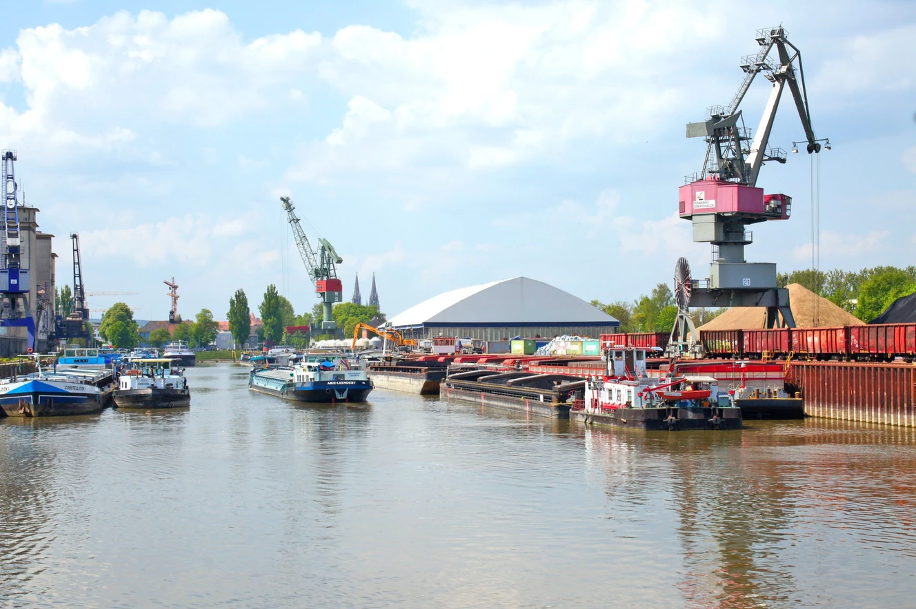 — © bayernhafen Gruppe