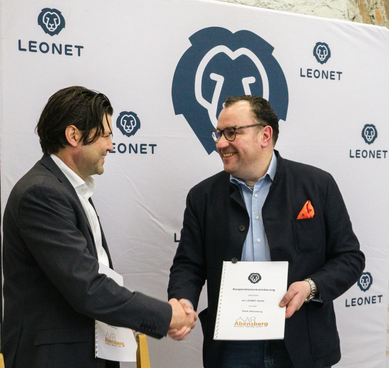 — © LEONET GmbH