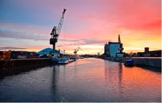 — © bayernhafen